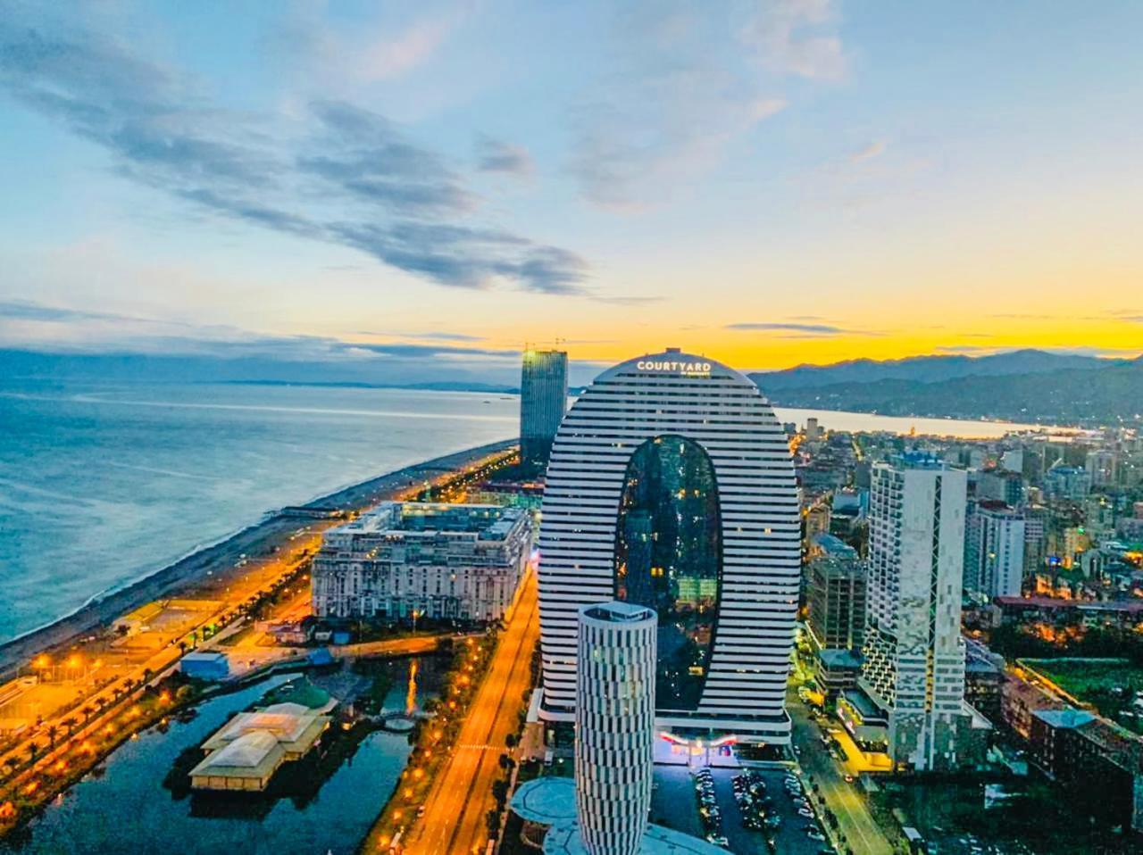 Luxury Batumi Hotel Exterior photo