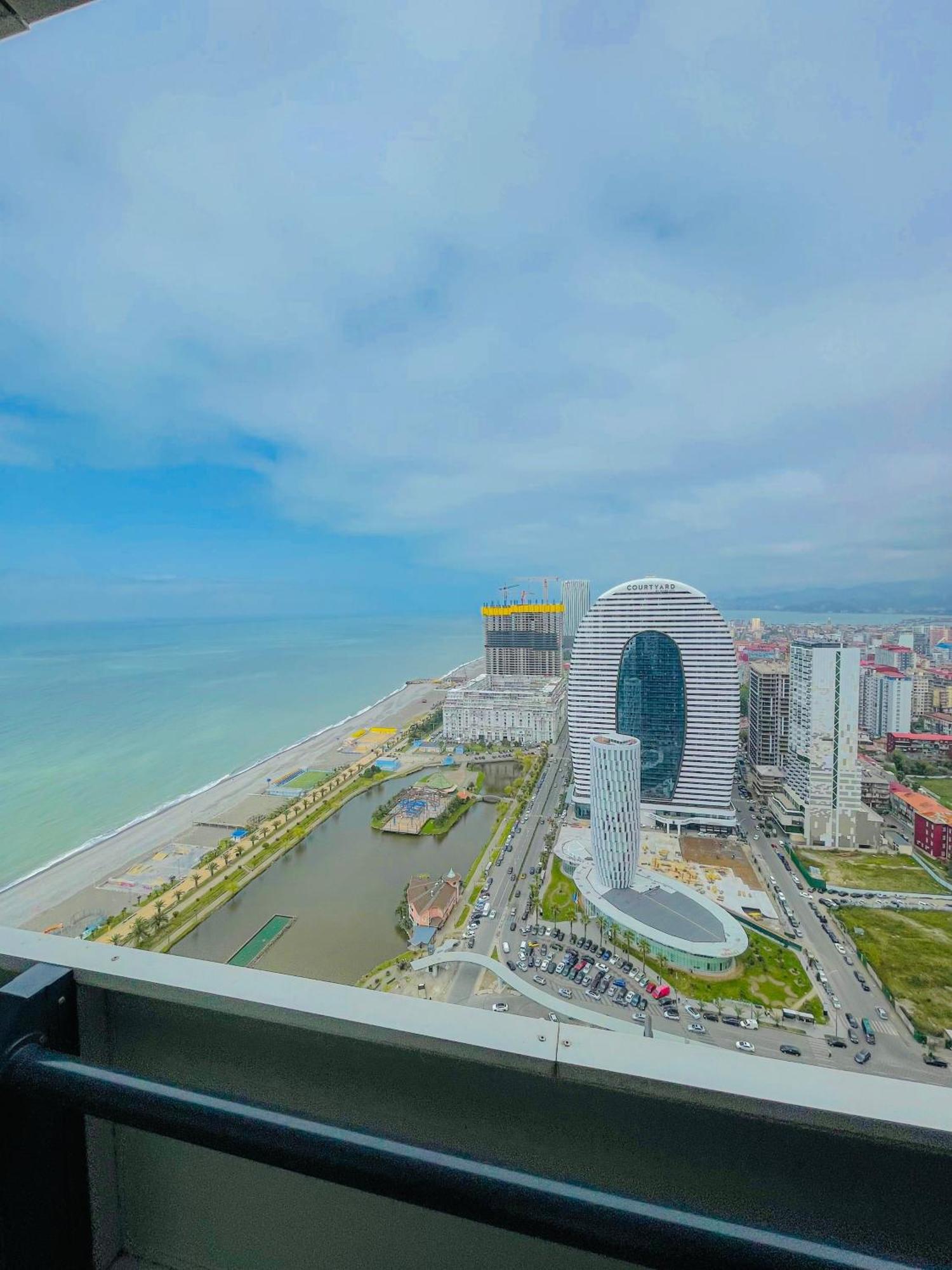 Luxury Batumi Hotel Exterior photo