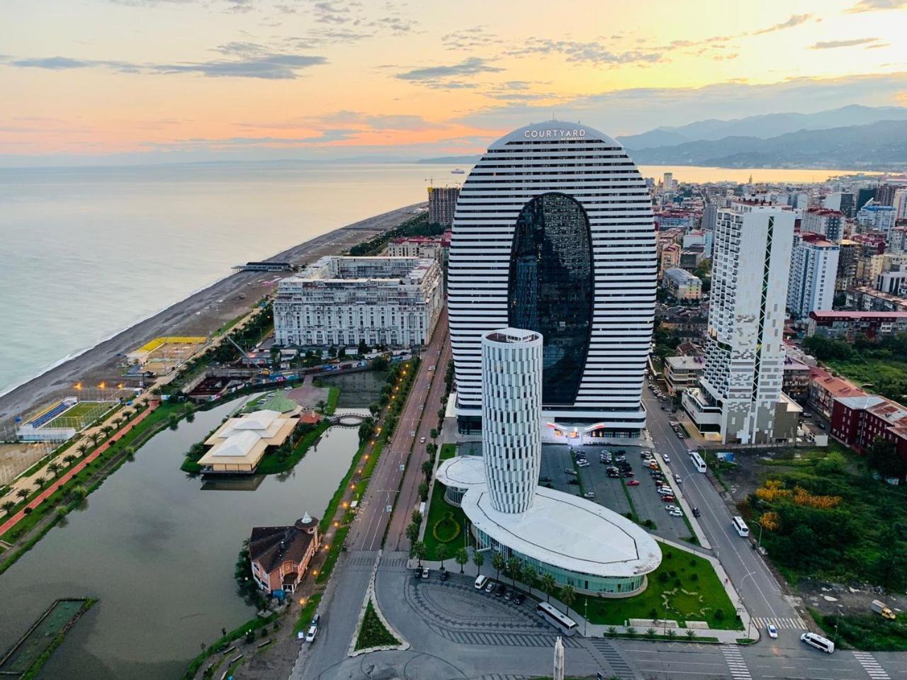 Luxury Batumi Hotel Exterior photo